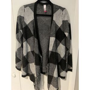 No Boundaries Juniors Small 3/5 Black Gray Cardigan‎ Sweater Knit Buffalo Plaid